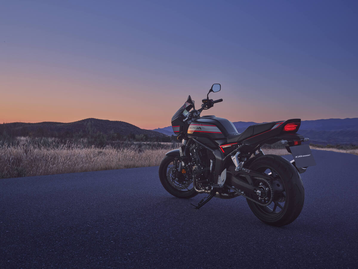 Beyond the bike: Fiatalos szív és retró lélek - ez a CB1000F története